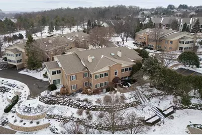 1605 S Golf Glen #A, Madison, WI 53704 - Photo 2