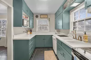 71 S Blackhawk St, Janesville, WI 53545 - Photo 14