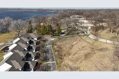 N807 Waubunsee Trail #3, Fort Atkinson, WI 53538 - Photo 4