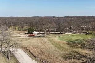 N807 Waubunsee Tr, Fort Atkinson, WI 53538 - Photo 8