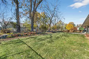 1802 Tarragon Dr, Madison, WI 53716 - Photo 40