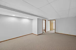 1802 Tarragon Dr, Madison, WI 53716 - Photo 34