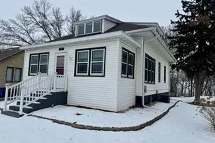 515 W Florence St, Cambria, WI 53923 - Photo 4