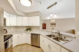 10 Kings Mill Cir, Madison, WI 53718 - Photo 14