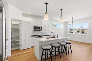 16 Prince Way, Fitchburg, WI 53711 - Photo 4