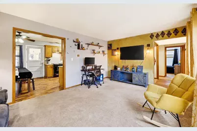 239 E Spaulding Street, Watertown, WI 53098 - Photo 4