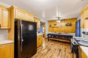 239 E Spaulding St, Watertown, WI 53098 - Photo 12