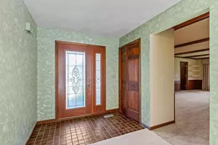 3600 N Hickory Dr, Janesville, WI 53545 - Photo 4