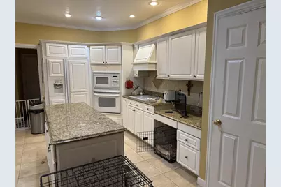 649 Roxbury Road, Rockford, IL 61107 - Photo 12