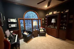 649 Roxbury Rd, Rockford, IL 61107 - Photo 8