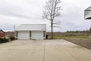 W2344 Rome Rd, Helenville, WI 53137 - Photo 6