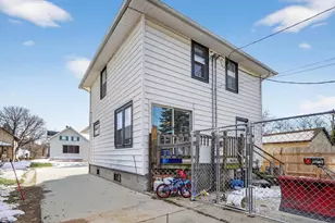 1513 Carrington St, Janesville, WI 53545 - Photo 36