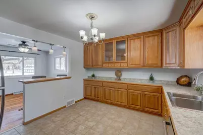 413 N Rosa Road, Madison, WI 53705 - Photo 4