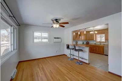 413 N Rosa Road, Madison, WI 53705 - Photo 2