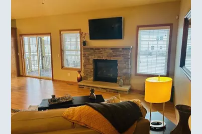 306 Lindsay Way, Cottage Grove, WI 53527 - Photo 10