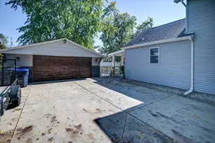 742 Hubbell St, Marshall, WI 53559 - Photo 4