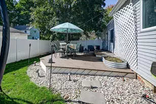 742 Hubbell St, Marshall, WI 53559 - Photo 18