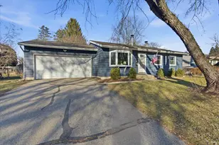 5934 Meadowood Dr, Madison, WI 53711 - Photo 4