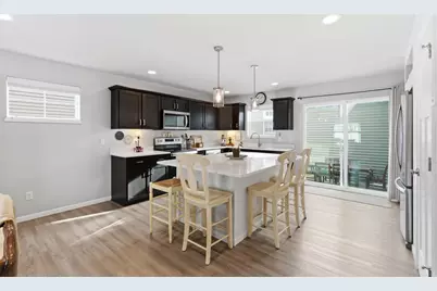 629 Hillcrest Drive, Waunakee, WI 53597 - Photo 12