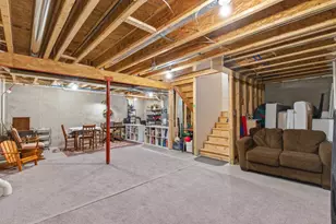 629 Hillcrest Dr, Waunakee, WI 53597 - Photo 22