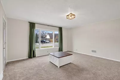 701 E 5th Avenue, Brodhead, WI 53520 - Photo 10