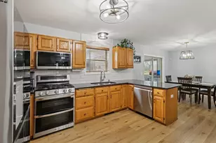 503 Island Dr, DeForest, WI 53532 - Photo 16