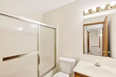 10 Wynbrook Circle, Madison, WI 53704 - Photo 14