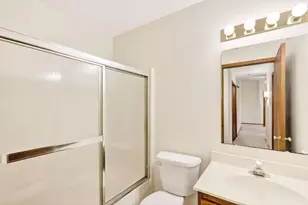 10 Wynbrook Cir, Madison, WI 53704 - Photo 14