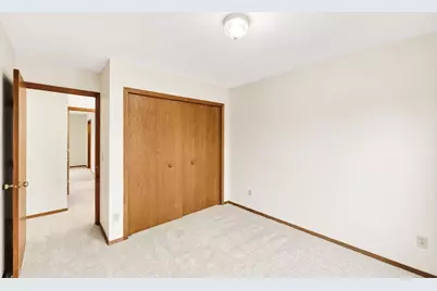 10 Wynbrook Circle, Madison, WI 53704 - Photo 16