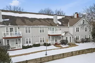 802 Kottke Dr, Madison, WI 53719 - Photo 2