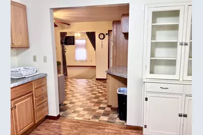 110 3rd Street, Elroy, WI 53929 - Photo 6