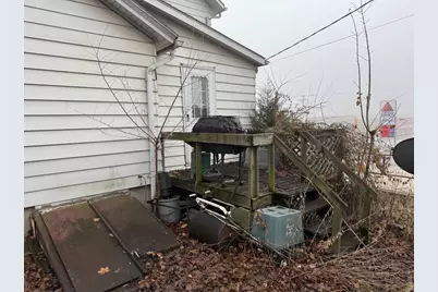 215 E Centerway Street, Janesville, WI 53545 - Photo 12