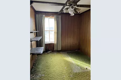 215 E Centerway Street, Janesville, WI 53545 - Photo 8