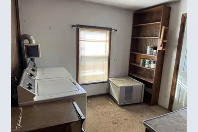 215 E Centerway Street, Janesville, WI 53545 - Photo 6