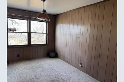 215 E Centerway Street, Janesville, WI 53545 - Photo 2