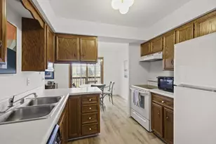 7372 Old Sauk Rd, Madison, WI 53717 - Photo 4