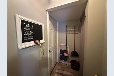 328 Vernon Avenue, Beloit, WI 53511 - Photo 12