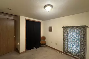 328 Vernon Ave, Beloit, WI 53511 - Photo 32