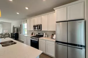 545 Trysil Aly N, Stoughton, WI 53589 - Photo 8