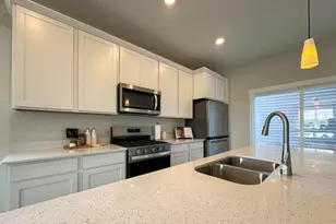 545 Trysil Aly N, Stoughton, WI 53589 - Photo 10