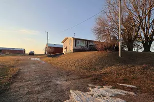 24381 N Irish Ridge Rd, Boscobel, WI 53805 - Photo 6