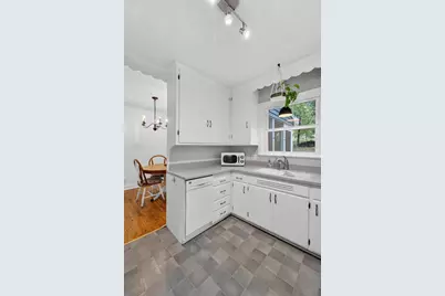 313 S Midvale Boulevard, Madison, WI 53705 - Photo 10