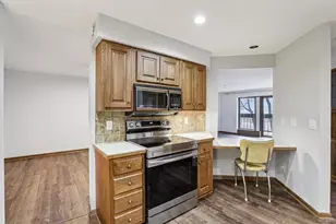 601 N Segoe Rd, Madison, WI 53705 - Photo 16