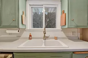 209 W Chestnut St, Pardeeville, WI 53934 - Photo 10