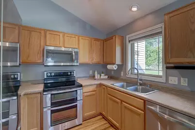 701 Killian Trail, Cottage Grove, WI 53527 - Photo 16