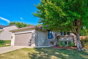 701 Killian Trail, Cottage Grove, WI 53527 - Photo 6