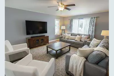 701 Killian Trail, Cottage Grove, WI 53527 - Photo 10