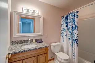 5215 Manitowoc Pkwy, Madison, WI 53705 - Photo 24