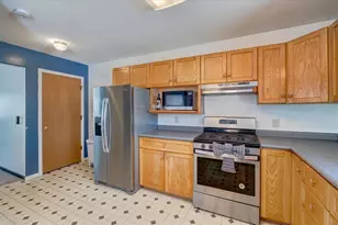 5215 Manitowoc Pkwy, Madison, WI 53705 - Photo 12