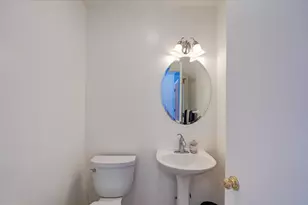 5215 Manitowoc Pkwy, Madison, WI 53705 - Photo 14